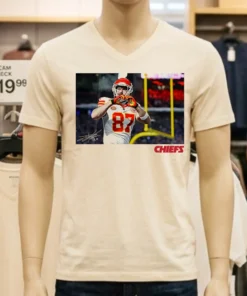 Travis Kelce Kansas City Chiefs Heart Signature Photo Shirt